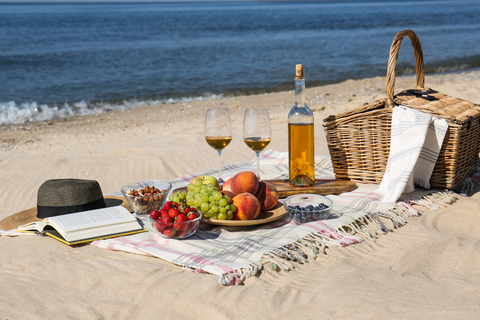 Does Wine Go Bad in Heat? Unveiling the Effects of High Temperatures on Your Bottle